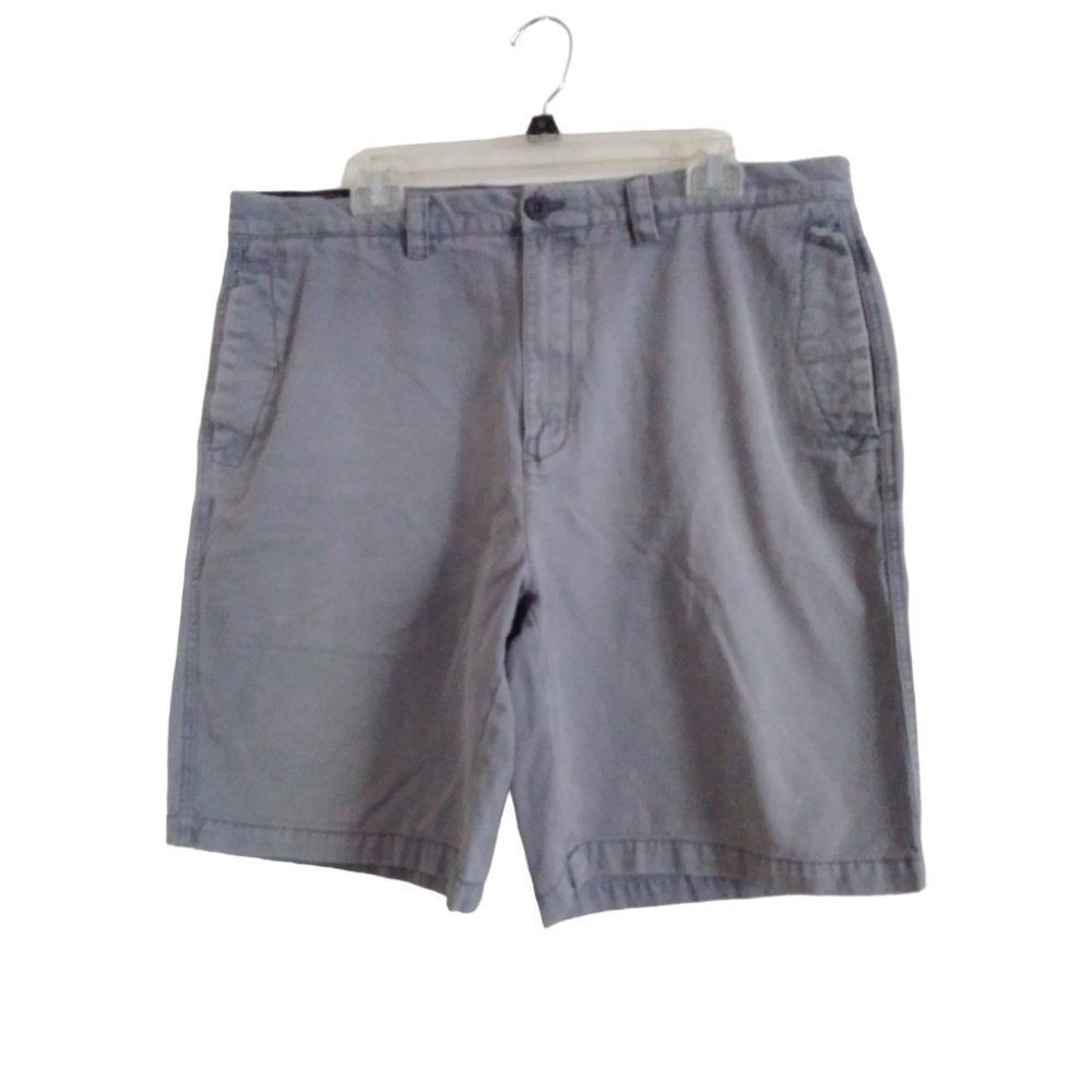 IZOD men's 38 waist gray 100% cotton shorts